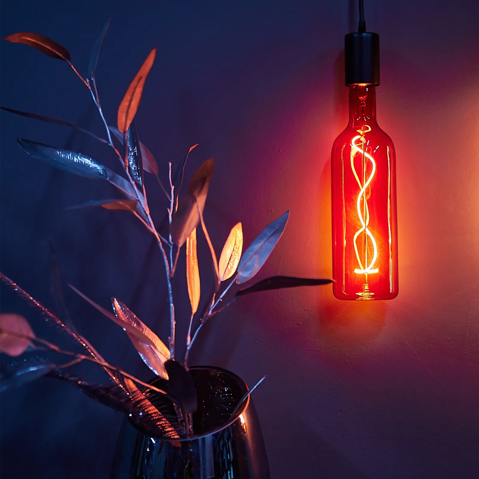 Лампа светодиодная LED-SF21-5W/SOHO/E27/CW RED GLS77RD SOHO красн. колба спиральный филамент картон 