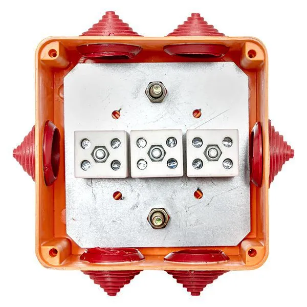 Коробка огнестойкая E90 100х100х50мм 6п с клеммником 1.5-2.5кв.мм IP55 EKF plc-kmrf-100-6-02