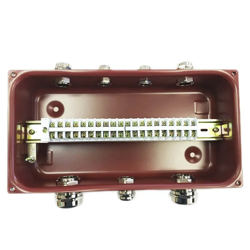 Коробка КС-20 УХЛ1.5 IP65 латун. ввод ГОФРОМАТИК/ЗЭТАРУС zeta30346